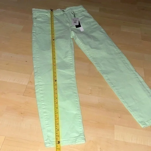 Spring forward with Stradivarius ASOS mint green salad 🥗 color mom jeans NWT - Picture 6 of 10